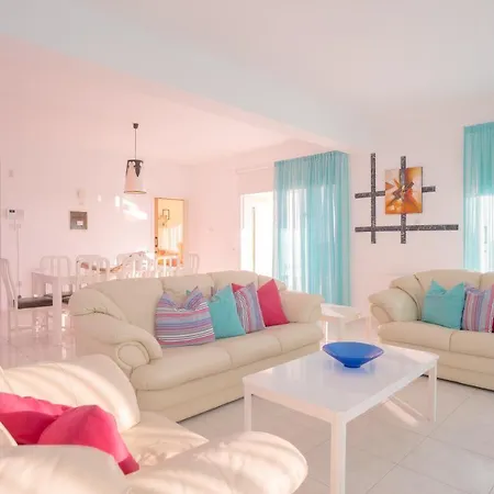 Villa Bella Katerina By Prestige Bookings *