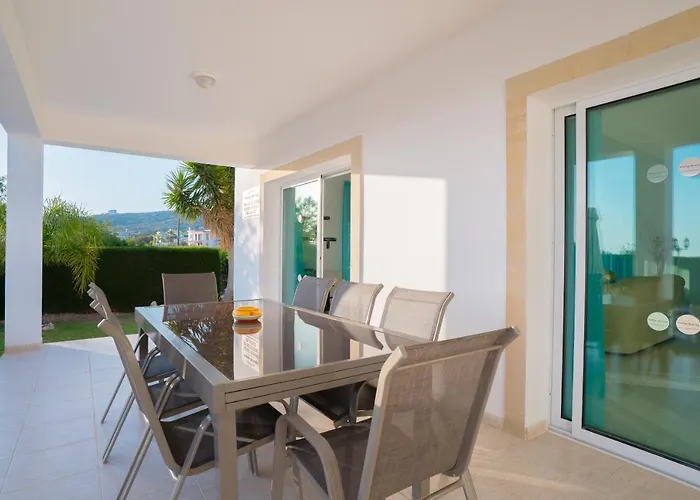 Bella Katerina By Prestige Bookings 빌라 코럴베이