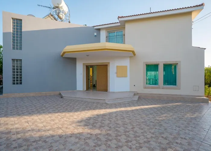 Bella Katerina By Prestige Bookings *