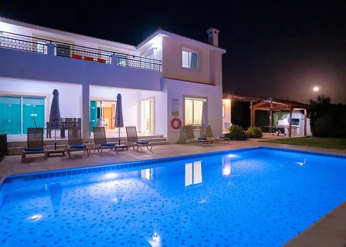 Bella Katerina By Prestige Bookings Vila